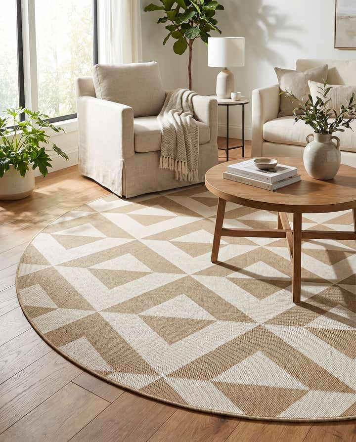 7' x 7' Easy-Clean Jill Zarin Indoor / Outdoor Round Rug
