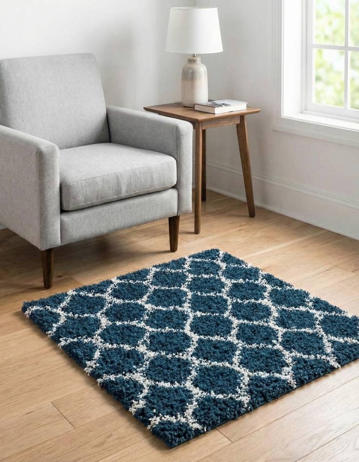 Detail image of 3' 3 x 3' 3 Trellis Shag Square Rug