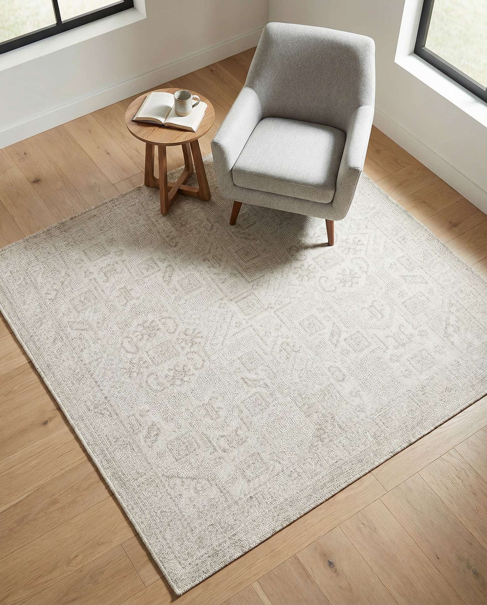 5' 3 x 5' 3 Easy-Clean Aztec Indoor / Outdoor Square Rug