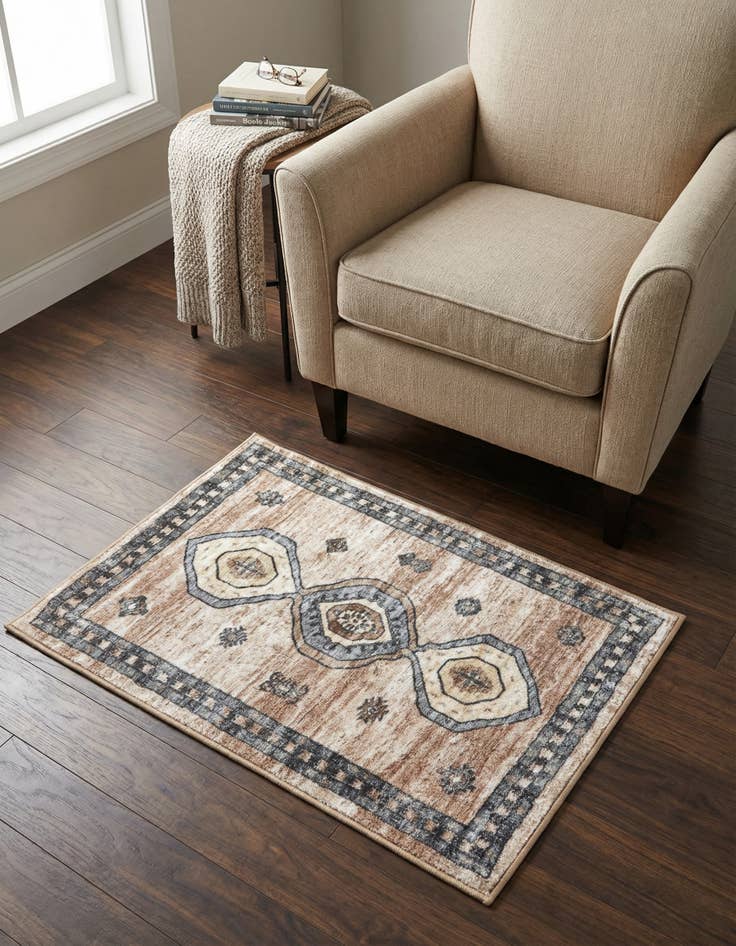 Detail image of 2' 2 x 3' Medina Rug