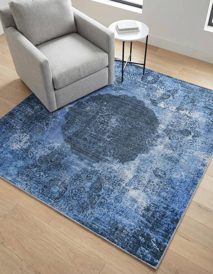 Detail image of 5' x 5' Washable Yara Square Rug