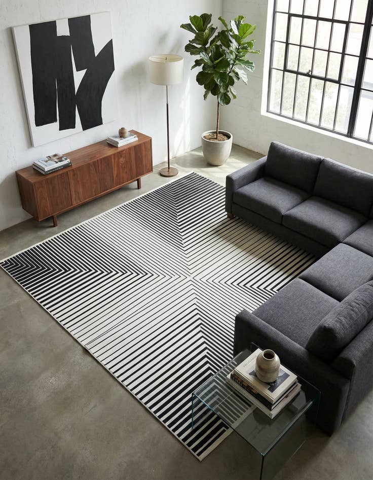 Detail image of 10' x 10' Milano Square Rug