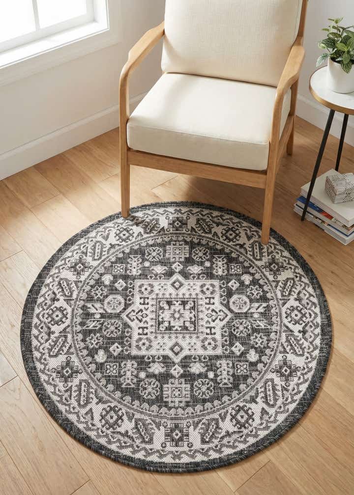 3' x 3' Easy-Clean Aztec Indoor / Outdoor Round Rug