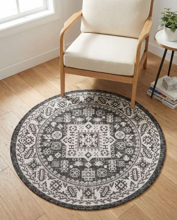 3' x 3' Easy-Clean Aztec Indoor / Outdoor Round Rug