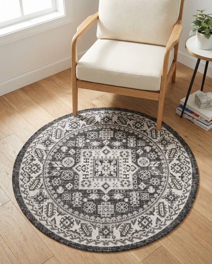 Detail image of 3' x 3' Easy-Clean Aztec Indoor / Outdoor Round Rug