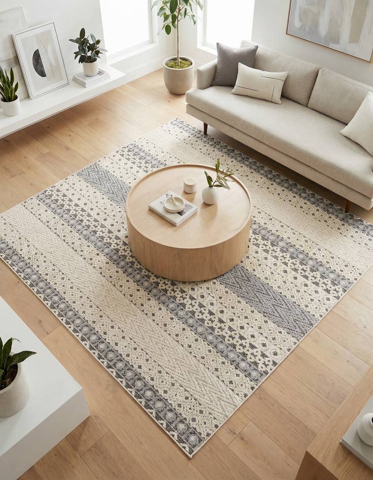 Detail image of 7' 10 x 7' 10 Arlo Square Rug