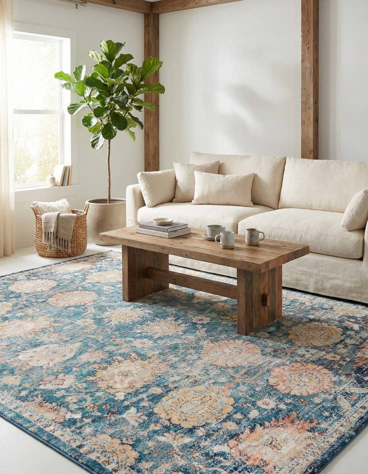 Detail image of 7' 10 x 10' 2 Lola Rug