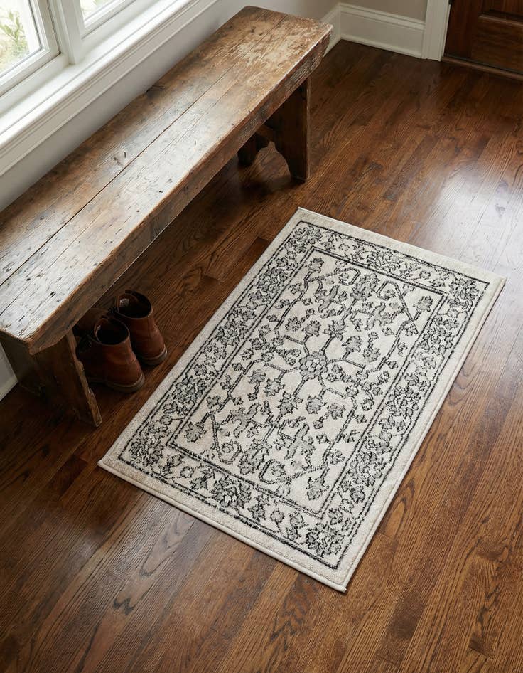 Detail image of 2' x 3' Eco Traditional Rug