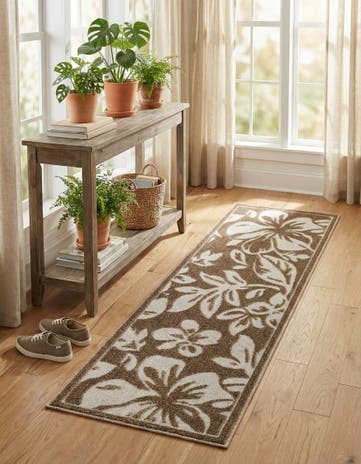 Beige Easy-Clean Botanical Indoor / Outdoor Runner Rug