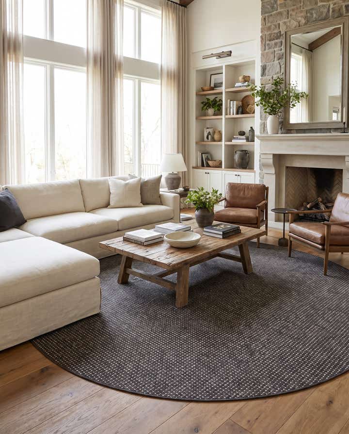 13' x 13' Easy-Clean Checkered Indoor / Outdoor Round Rug