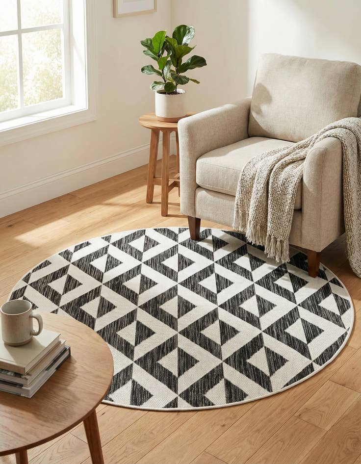 Detail image of 4' x 4'  Washable Jill Zarin Napa Indoor / Outdoor Round Rug