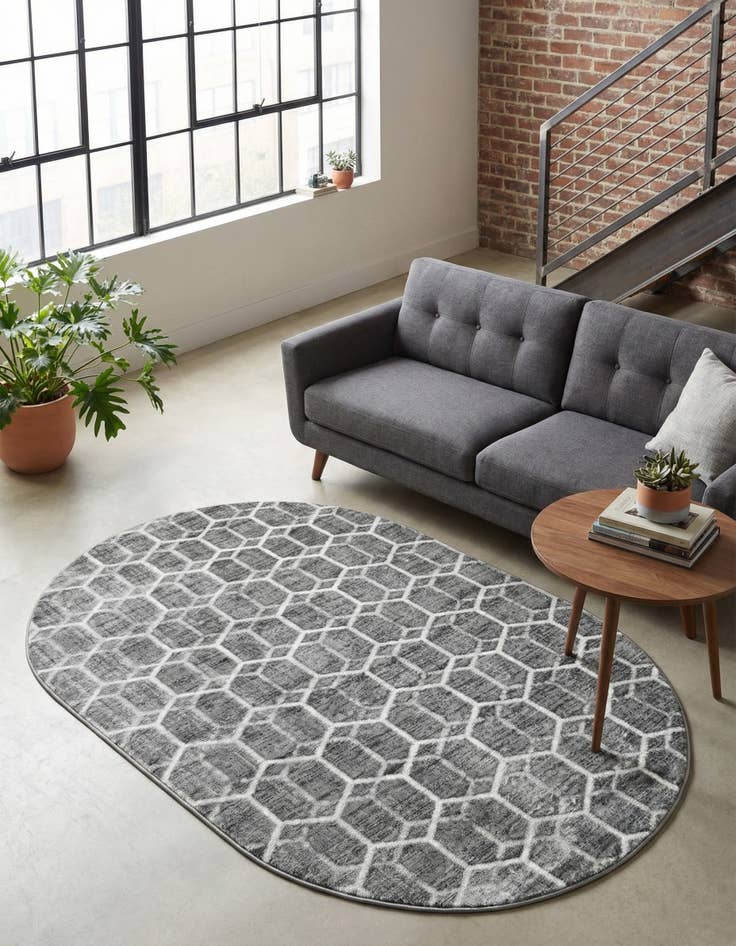 Detail image of  5' 3 x 8' Lattice Trellis Oval Rug