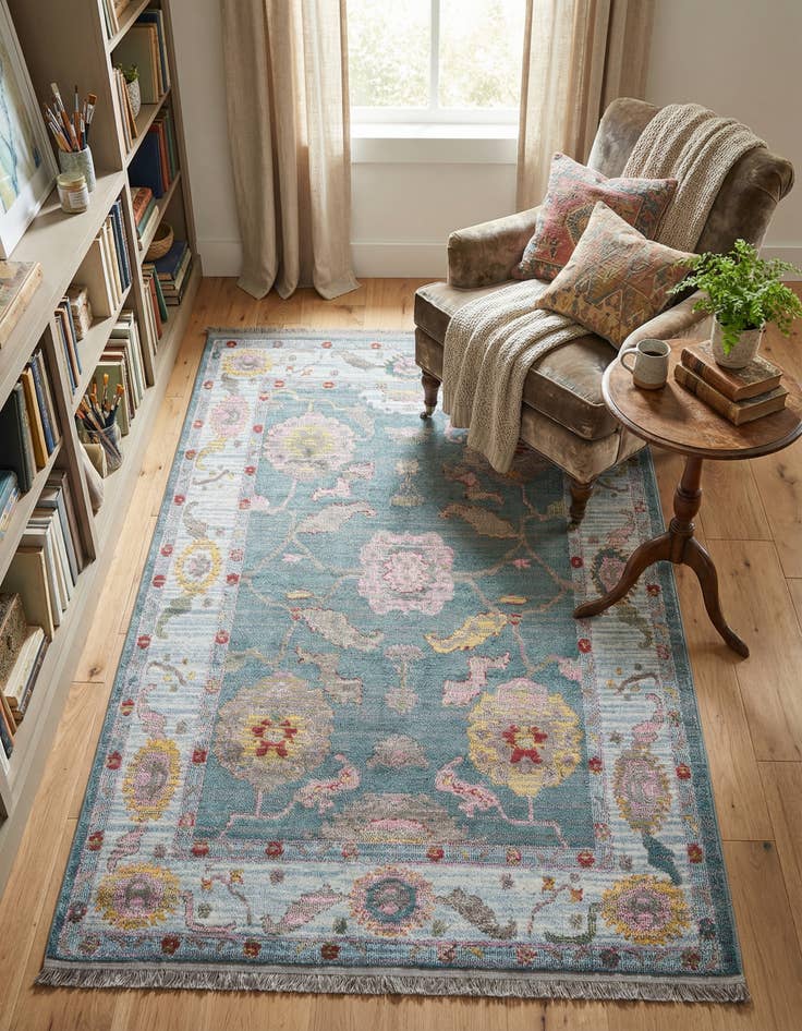 Detail image of 4' 3 x 6' Paragon Rug