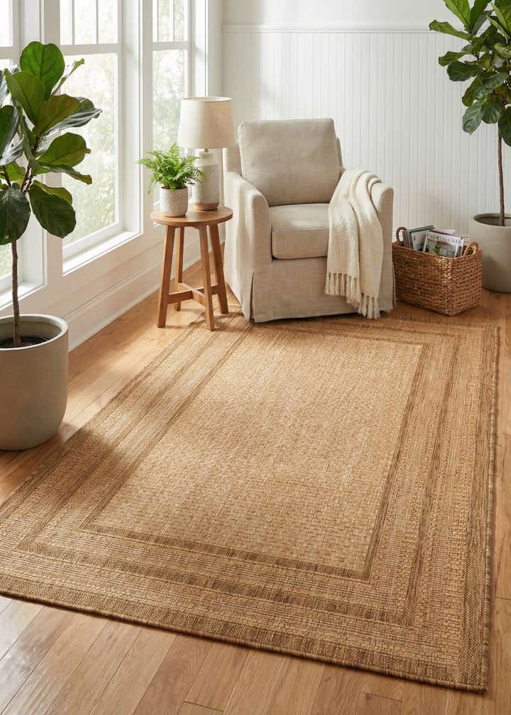 4' x 6' Easy-Clean Border Indoor / Outdoor Rug