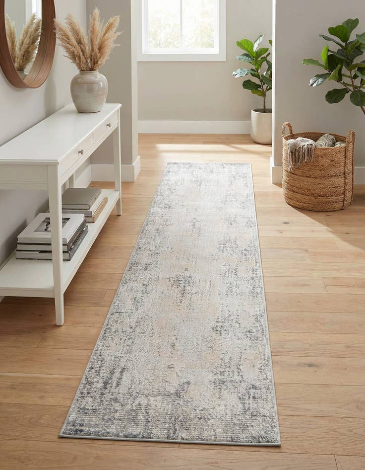 Detail image of 2' 7 x 10' Caspian Runner Rug