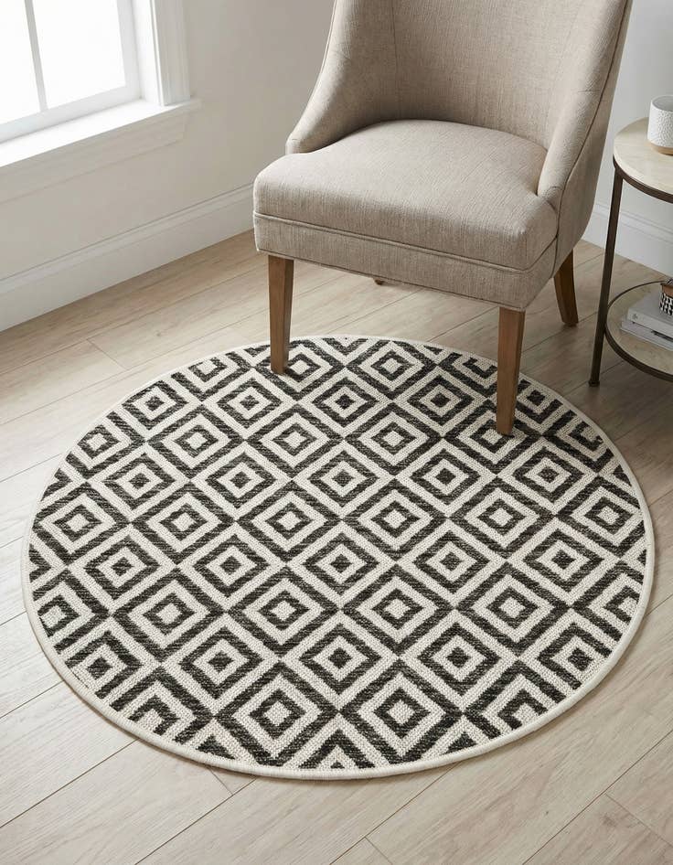 Detail image of 3' x 3'  Washable Jill Zarin Costa Rica Indoor / Outdoor Round Rug