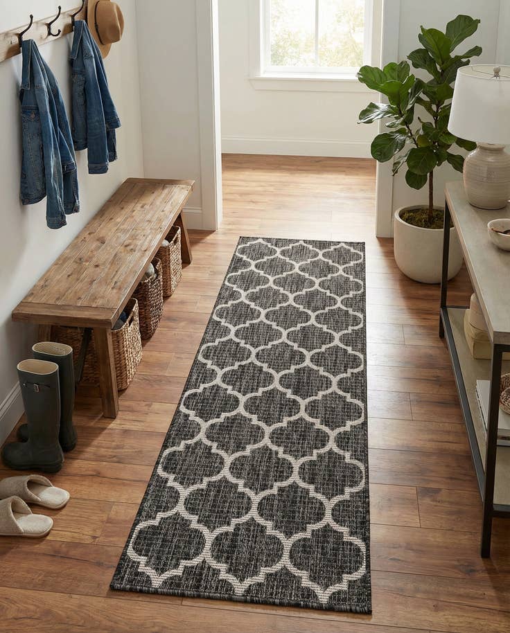 Detail image of 2' x 6' Easy-Clean Lattice Indoor / Outdoor Runner Rug