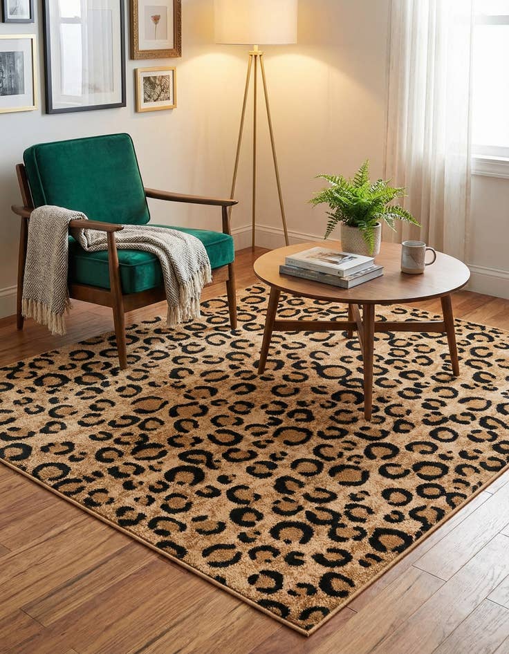 Detail image of 5' 3 x 5' 3 Savannah Square Rug