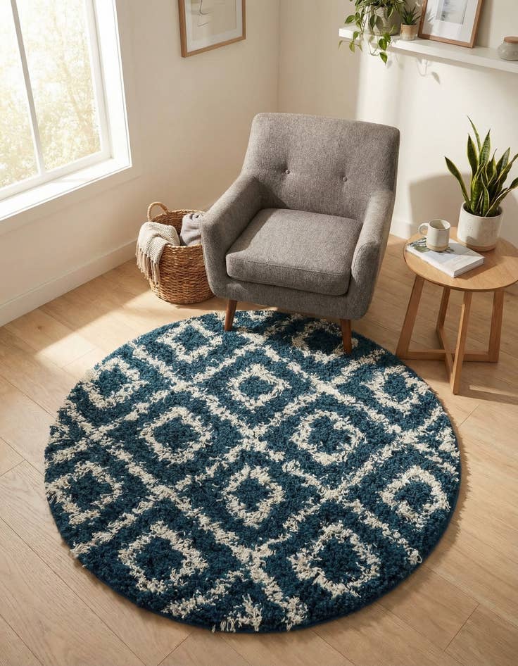 Detail image of 3' 3 x 3' 3 Lattice Shag Round Rug