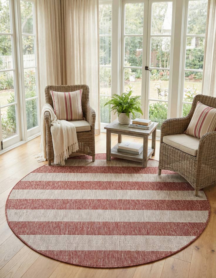 Detail image of 6' x 6' Easy-Clean Ribbon Indoor / Outdoor Round Rug