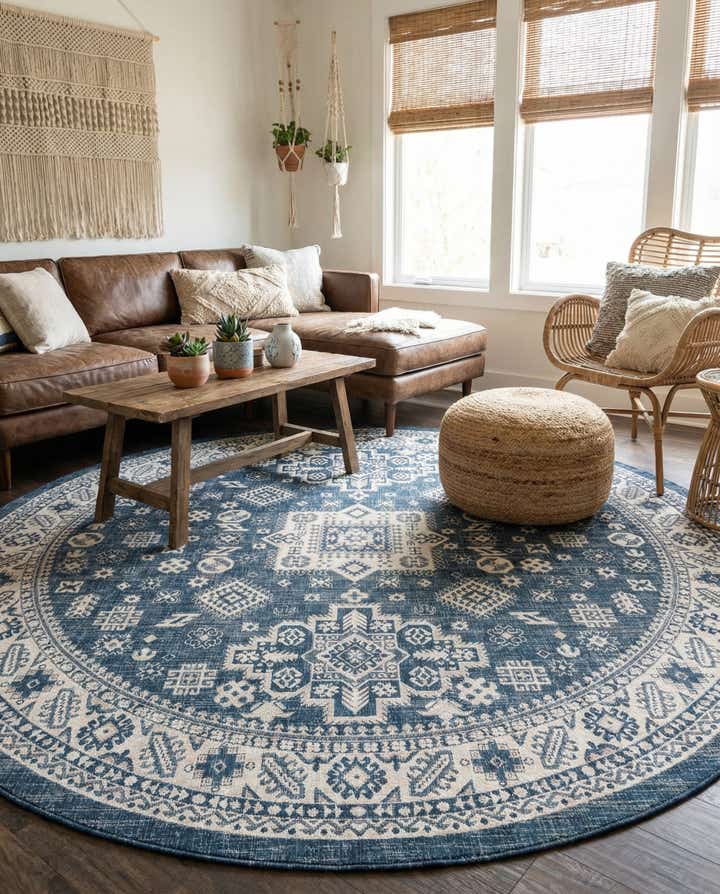 10' x 10' Easy-Clean Aztec Indoor / Outdoor Round Rug