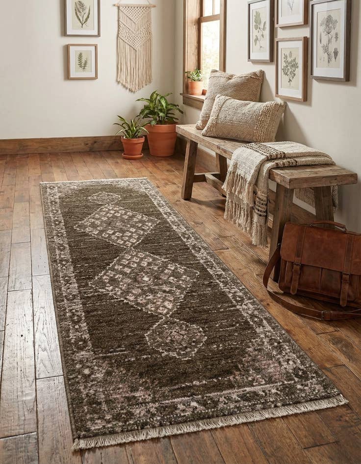 Detail image of 2' x 6' 3 Grand Tradition Runner Rug