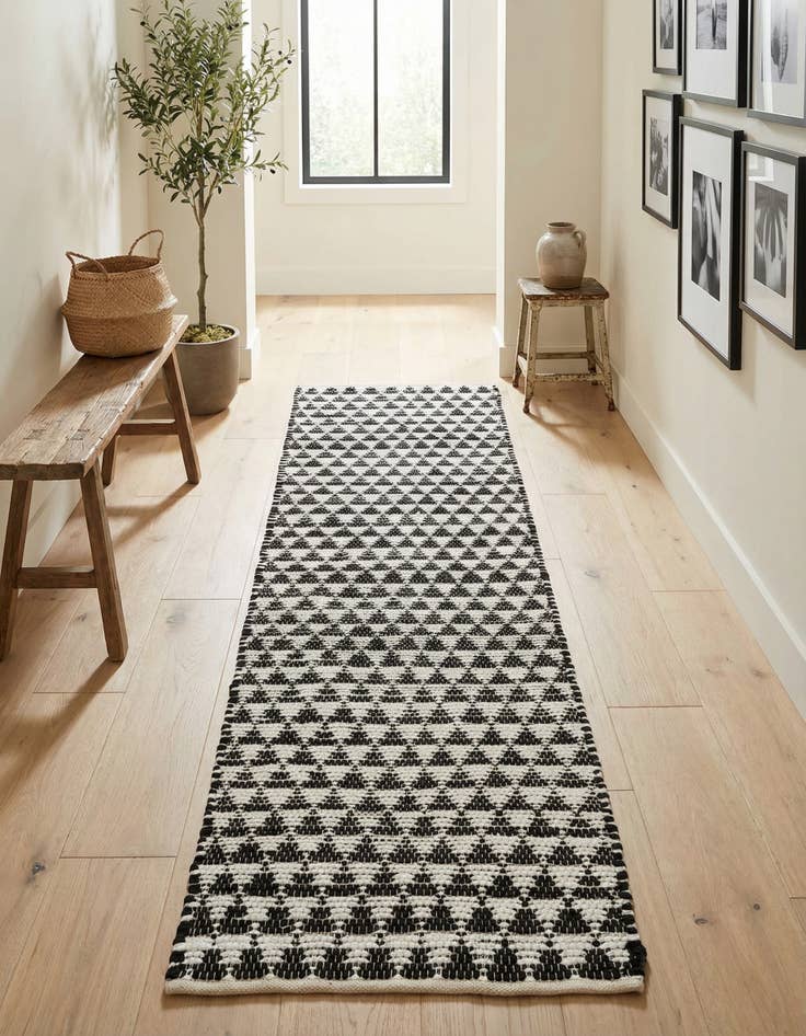 Detail image of 2' 7 x 10' Hand Woven Chindi Jute Runner Rug