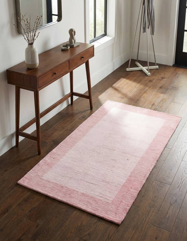 Detail image of 2' 7 x 4' 9 Hand Knotted Darya Wool Rug