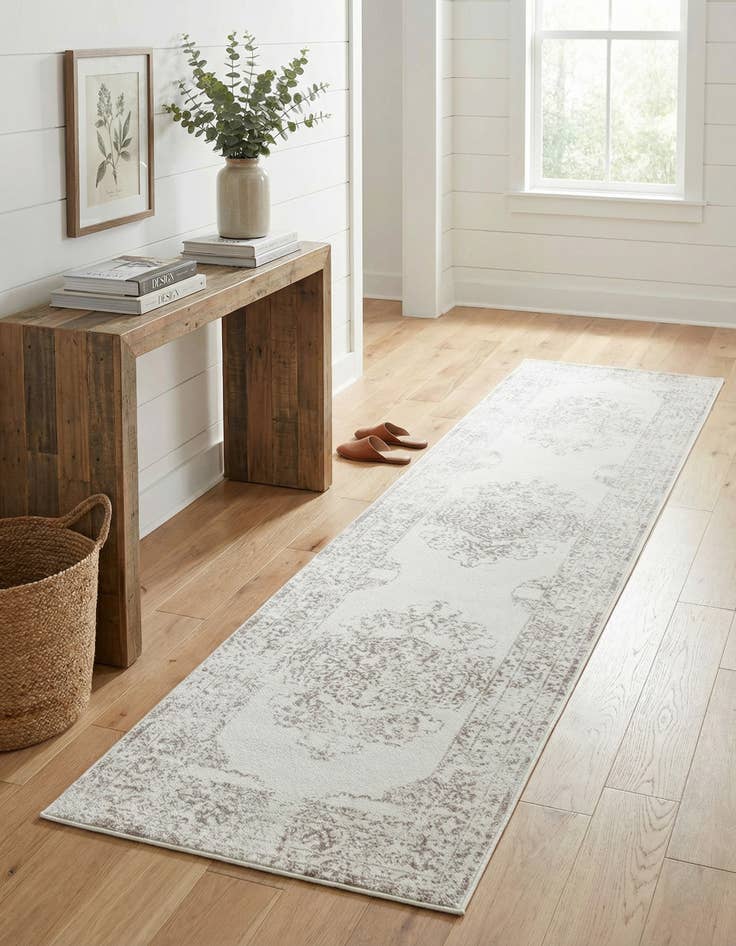 Detail image of 2' 7 x 12' Oxford Runner Rug