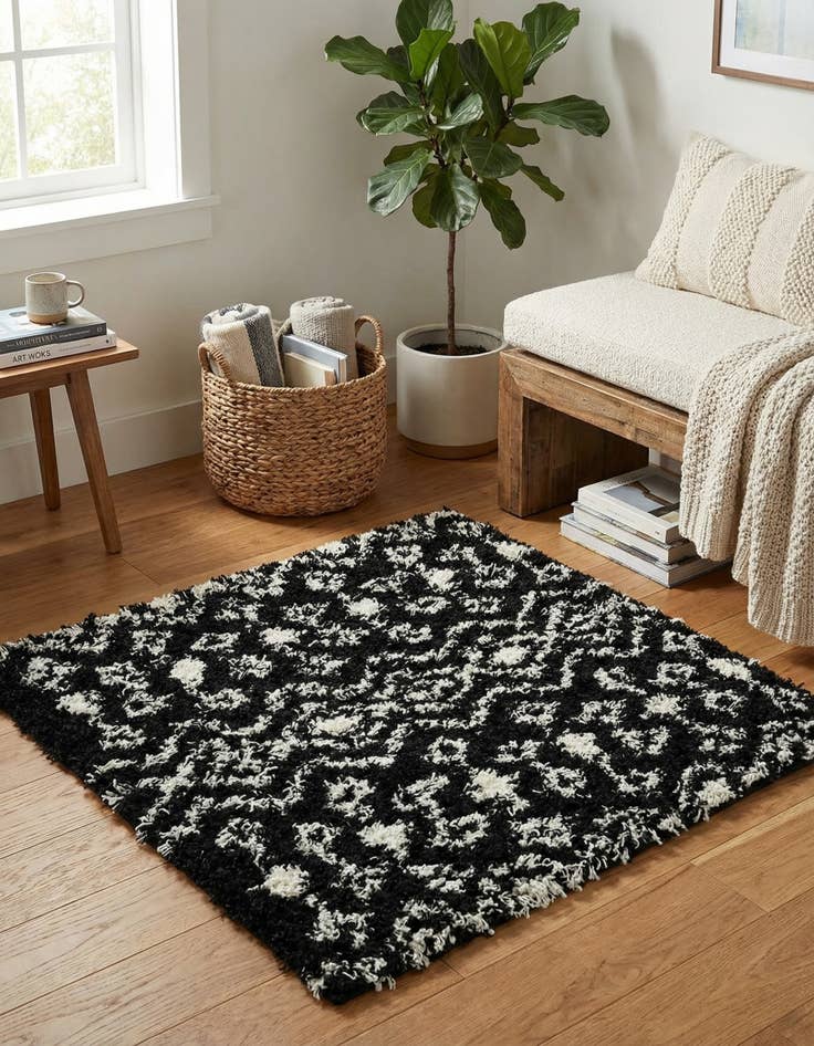 Detail image of 3' x 3' Moroccan Trellis Shag Square Rug