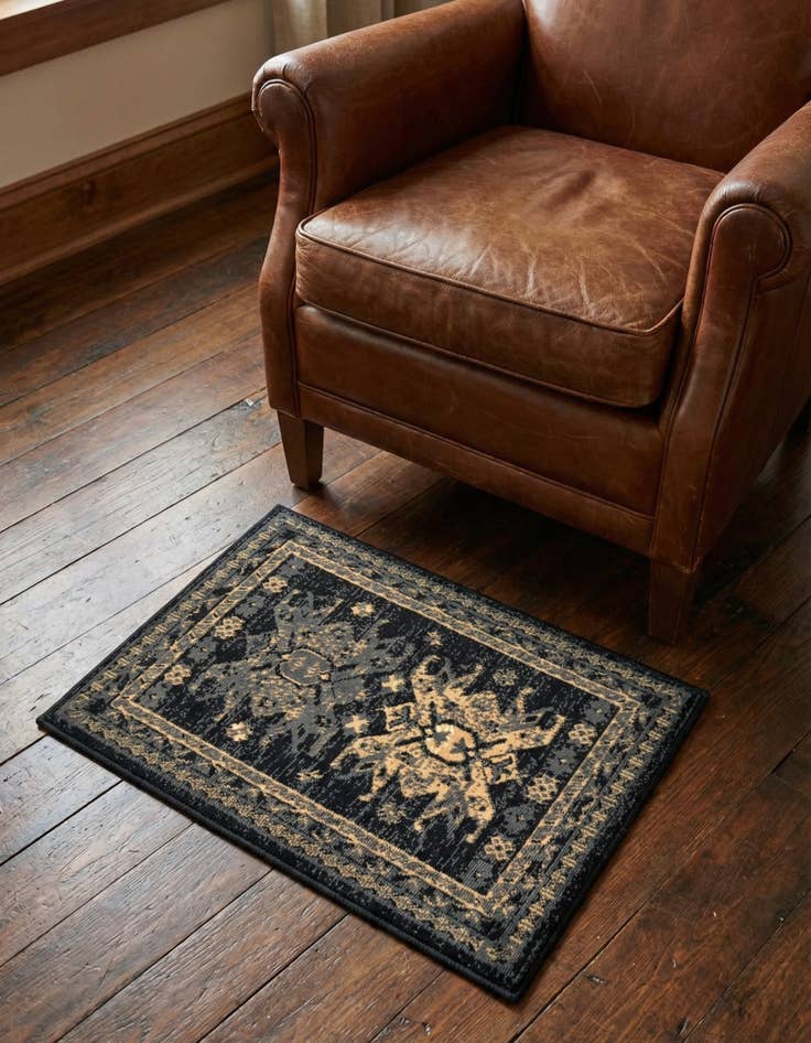 Detail image of  2' x 3' Heris Rug