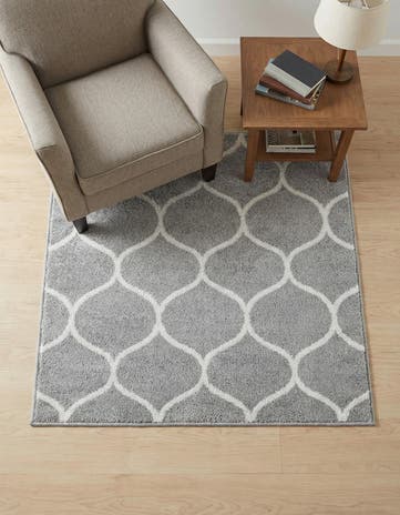Light Gray Lattice Frieze Square Rug