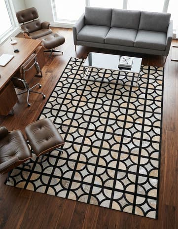 5' 2 x 7' 7 Cowhide Rug
