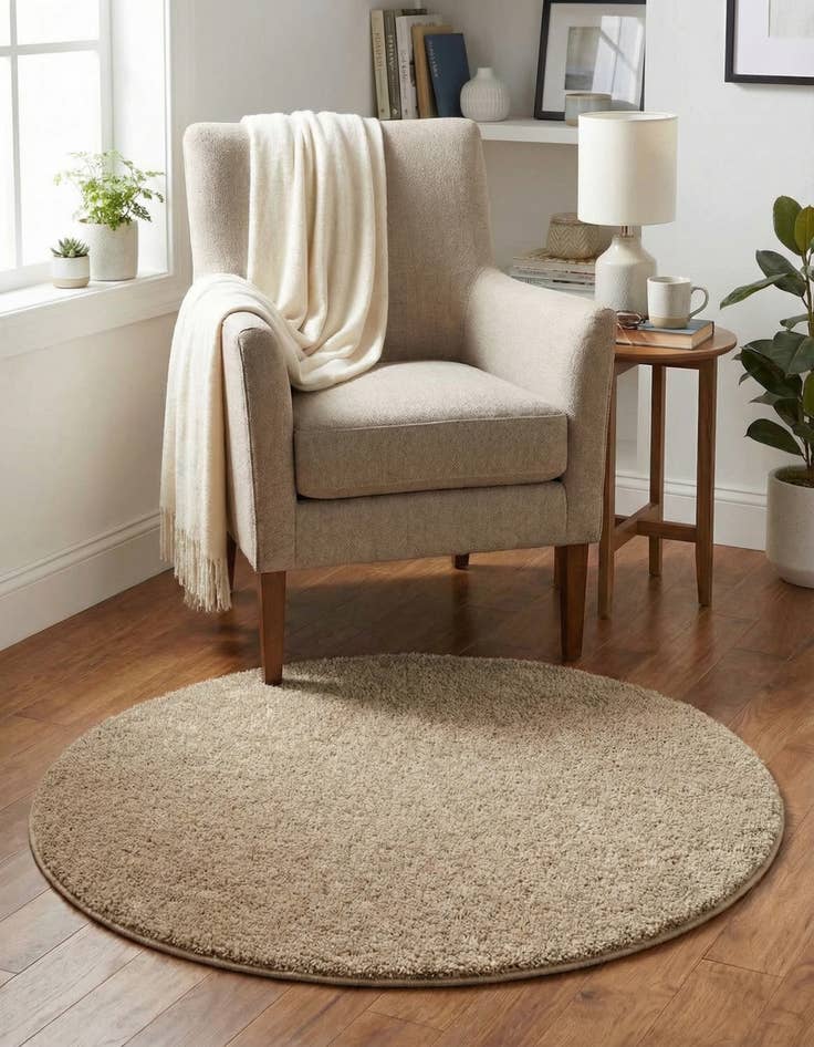 Detail image of  3' 3 x 3' 3 Soft Solid Shag Round Rug