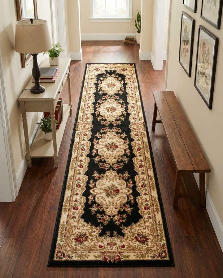 2' 7 x 10' Chateau Runner Rug