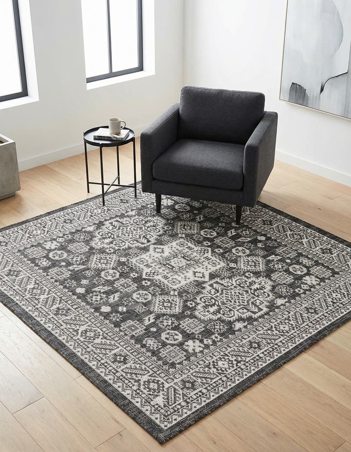 5' 3 x 5' 3 Easy-Clean Aztec Indoor / Outdoor ...