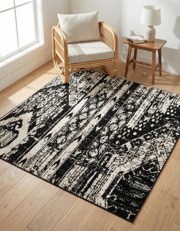 Black and White Oregon Square Rug