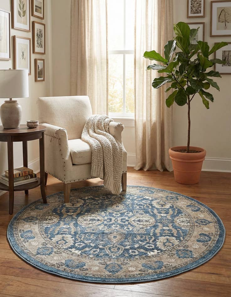 Detail image of 4' x 4' Vienna Round Rug