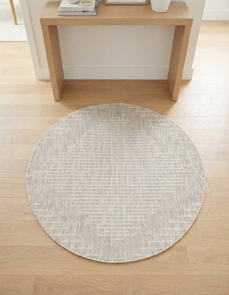 Detail image of 3' x 3' Easy-Clean Modern Indoor / Outdoor Round Rug