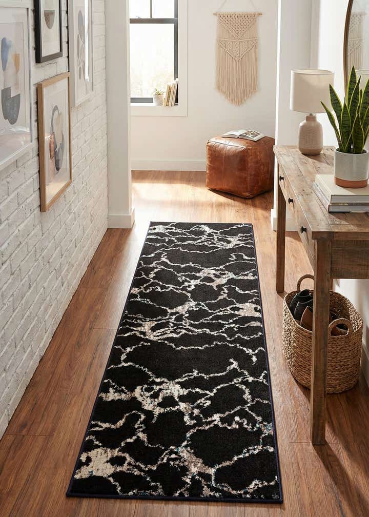 2' x 6' Madeline Runner Rug