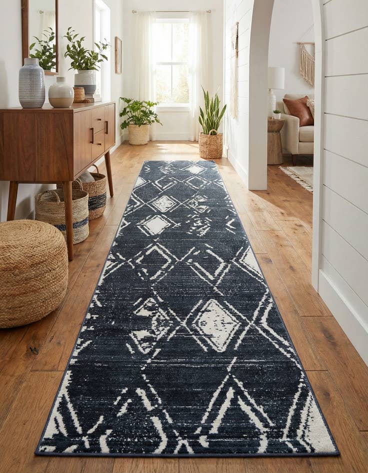 Detail image of 2' 7 x 14' Uptown Carnegie Hill Runner Rug