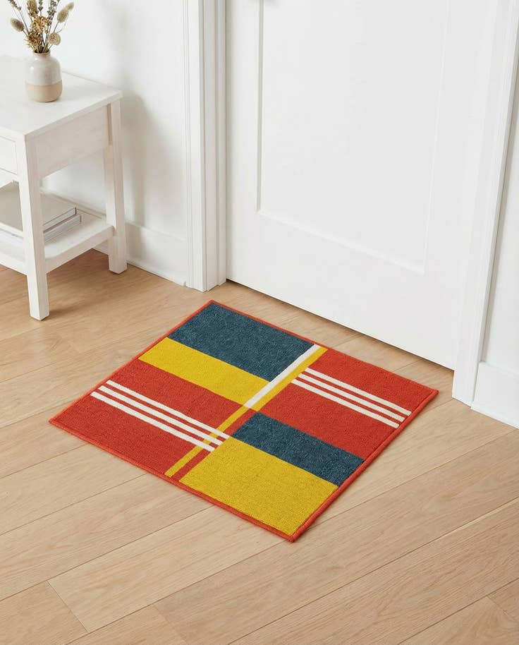 Detail image of 2' x 3' Easy-Clean Modern Indoor / Outdoor Rug