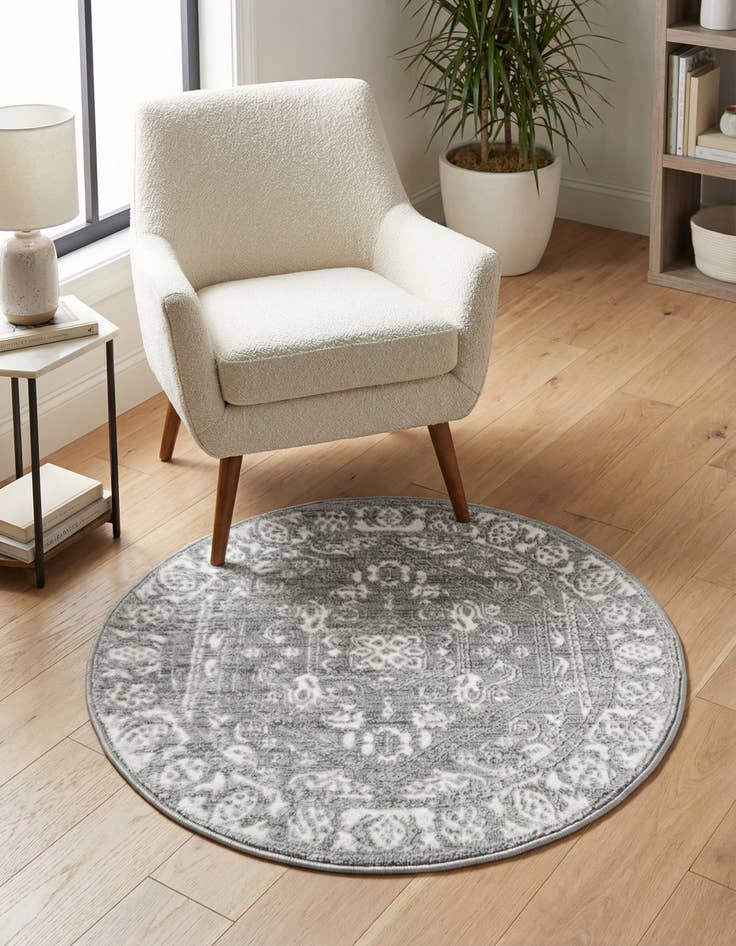 Detail image of 3' 3 x 3' 3 Boston Round Rug