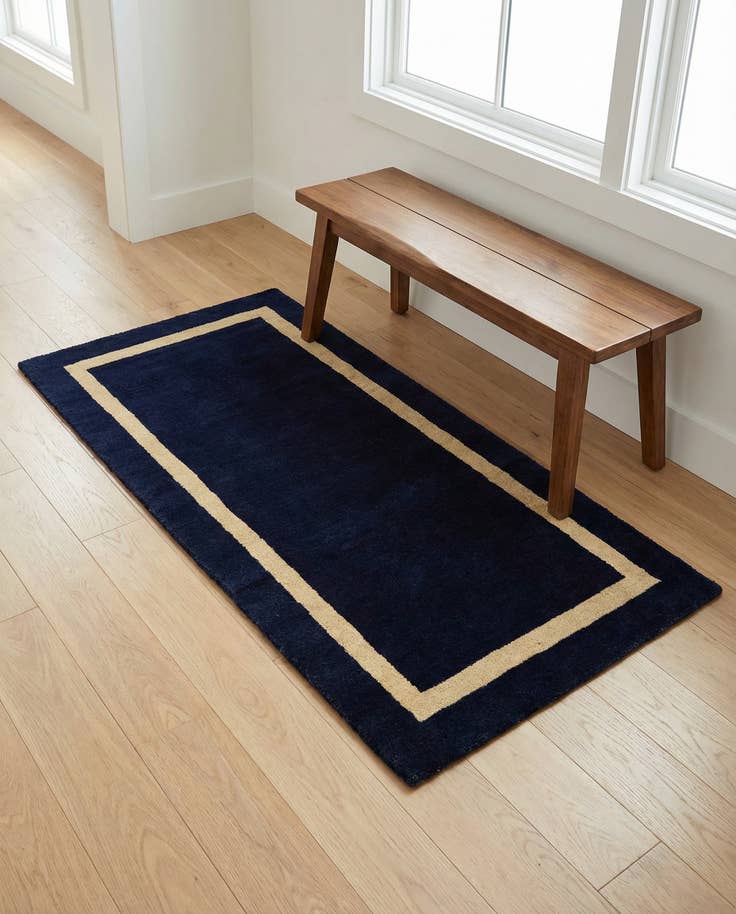Detail image of 2' x 4' 1 Jill Zarin Border Wool Runner Rug