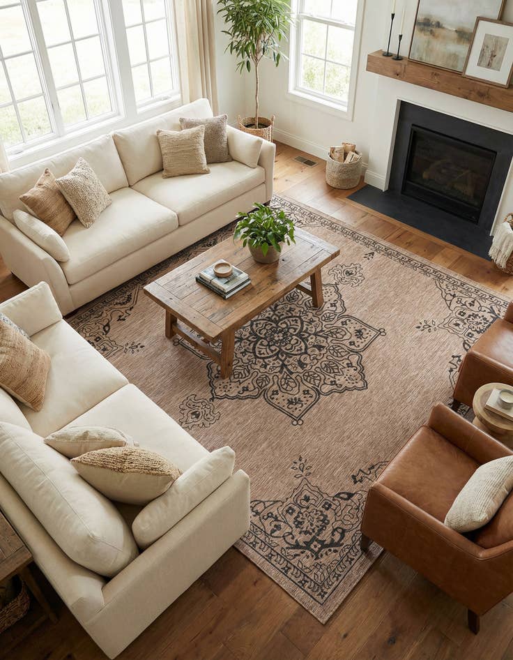 Detail image of 13' x 13'  Washable Traditional Indoor / Outdoor Square Rug