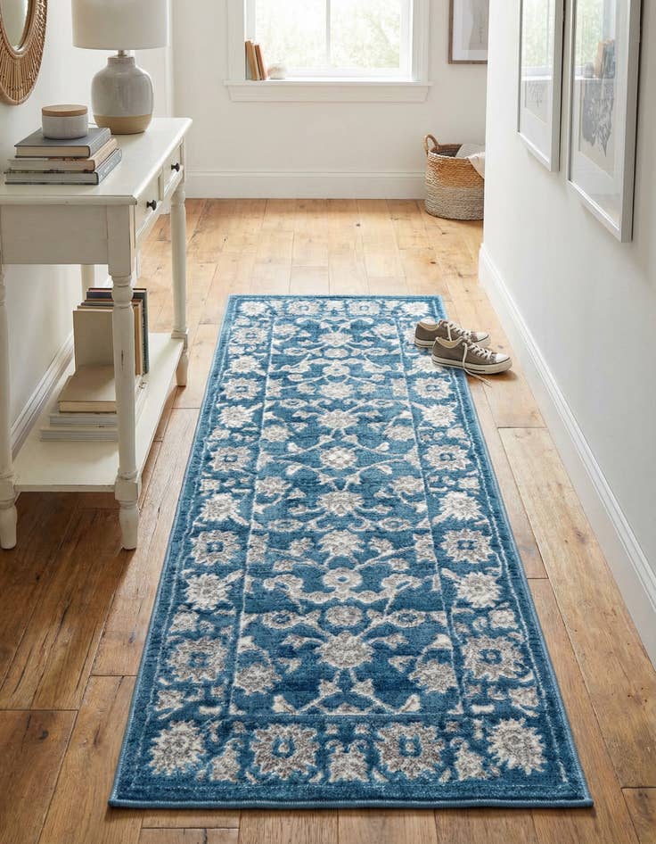 Detail image of 2' x 5' 3 Boston Runner Rug