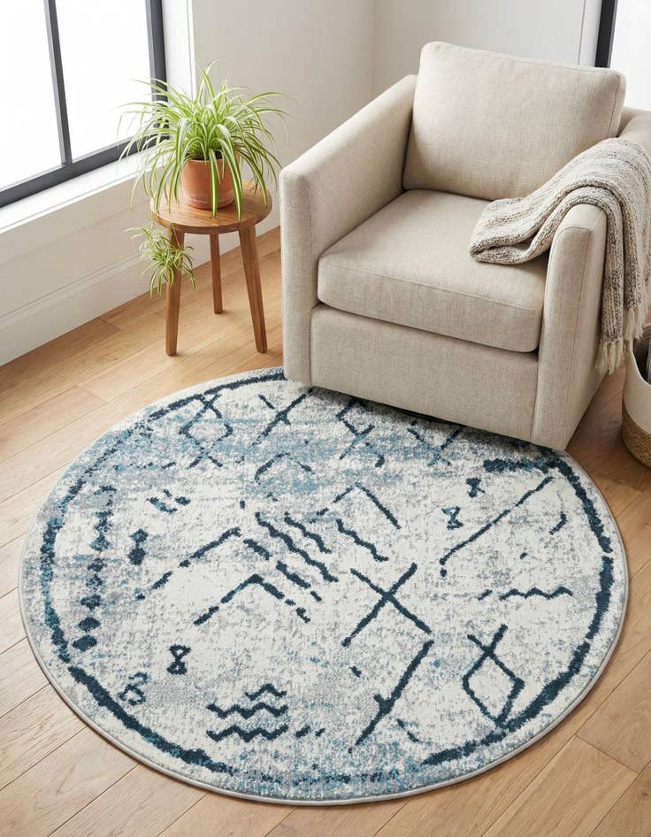 Detail image of 3' 3 x 3' 3 Kamala Washable Round Rug