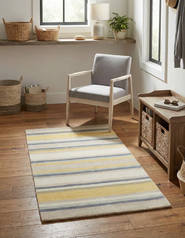 Detail image of 2' 8 x 4' 10 Luna Wool Rug