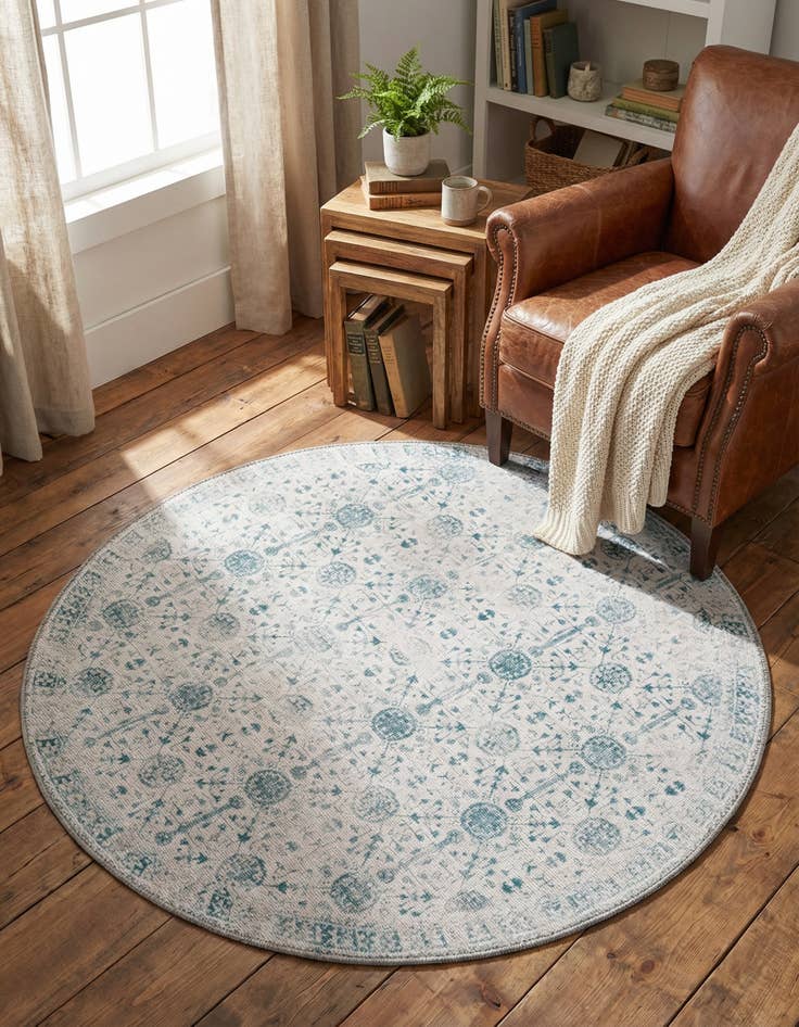 Detail image of 3' 6 x 3' 6 Timeless Round Rug
