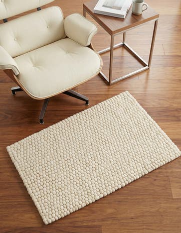 3' 3 x 5' 1 Hand Woven Felt Ball Wool Rug
